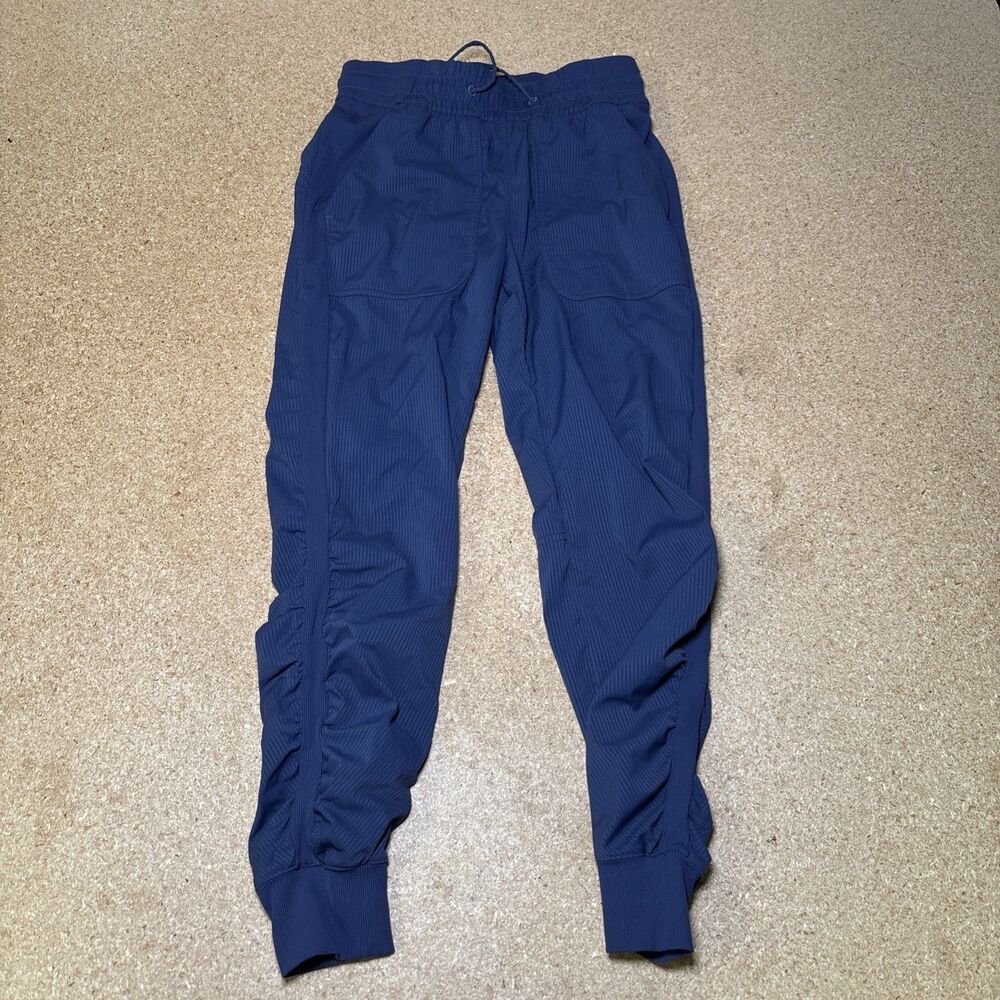 Lululemon Beyond the Studio Size 4 Ruched Cargo Pants Blue Adjustable Joggers G3